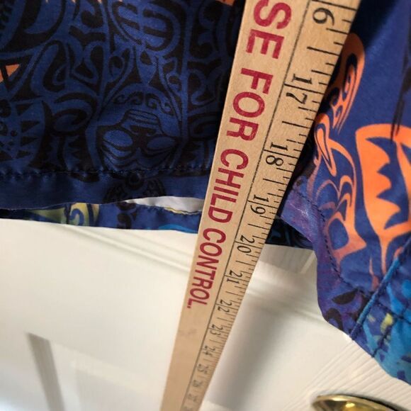 Bugatchi Polynesian Swim Trunks - Picture 9 of 9